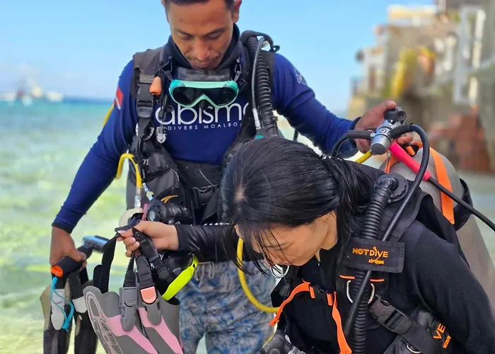 Gaja Go Dive & Inn Moalboal