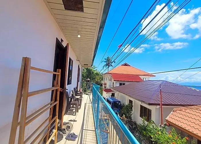 Gaja Go Dive & Inn